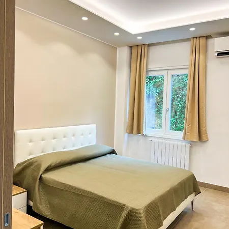 Casa Momi Mergellina 4*